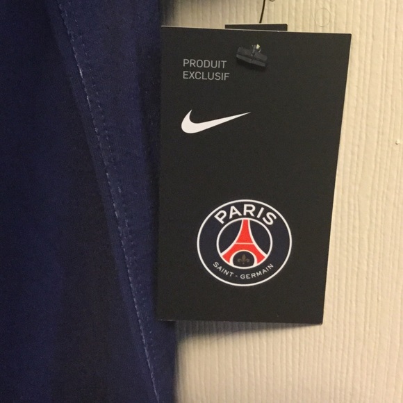 ❌ SOLD ❌. Nike PSG 2018-2019 Size M - Picture 3 of 8